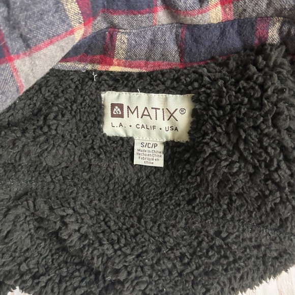Matix Sherpa-Lined Flannel Jacket – Size Small - Picture 5 of 7
